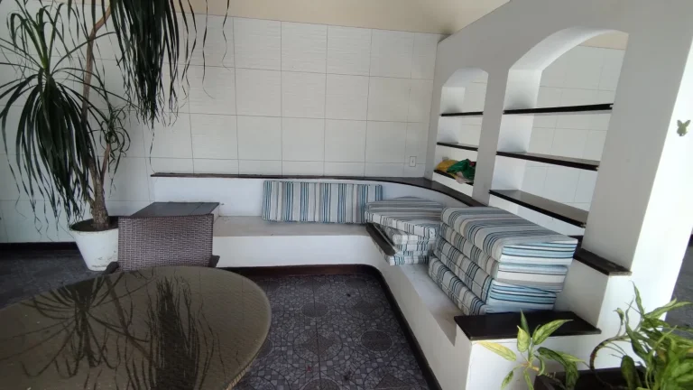 Imagem Charmosa Casa no Itaigara em Salvador Novo