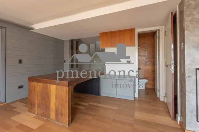 Imagem Linda cobertura duplex reformada  venda em Perdizes com 200m².