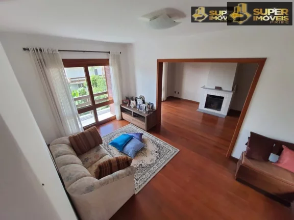 Imagem Casa Alto Padrão para Venda na Colina do Sol em Pelotas-RS