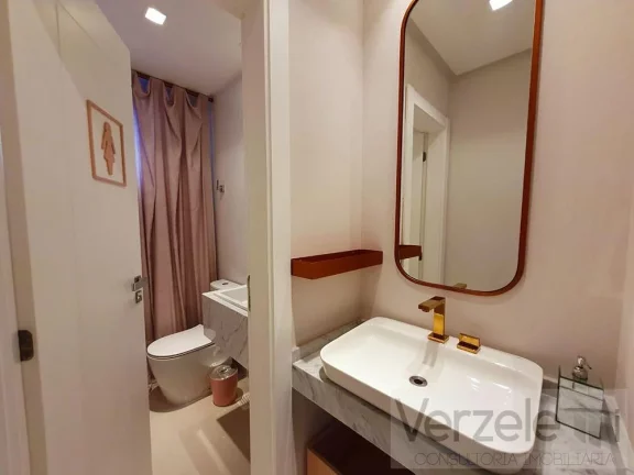 Imagem Apartamento Quadra Mar para Venda em Balneário Camboriú / SC no bairro Centro