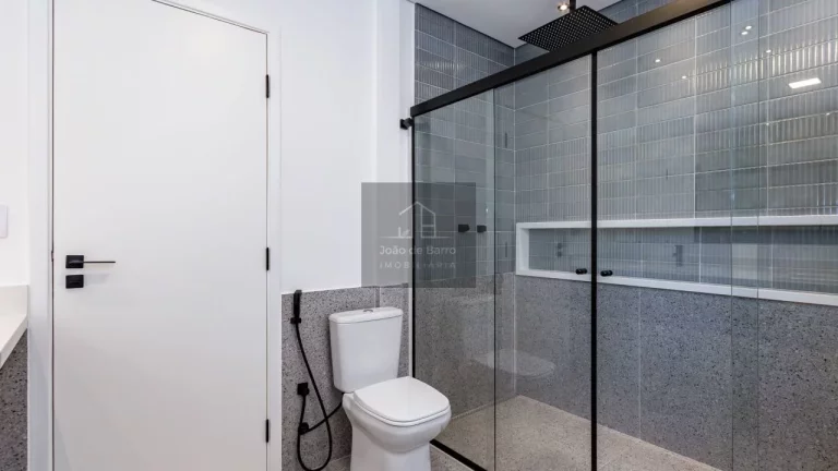 Imagem Apartamento Reformadíssimo com 3 suites 1 vaga prox Metro