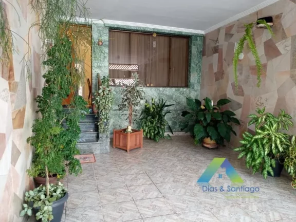 Imagem Sobrado com 2 Quartos e 3 banheiros à Venda, 170 m² por R$ 780.000,