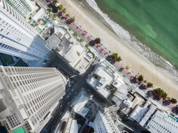 Imagem Apartamento Quadra Mar para Venda em Balneário Camboriú / SC no bairro Centro