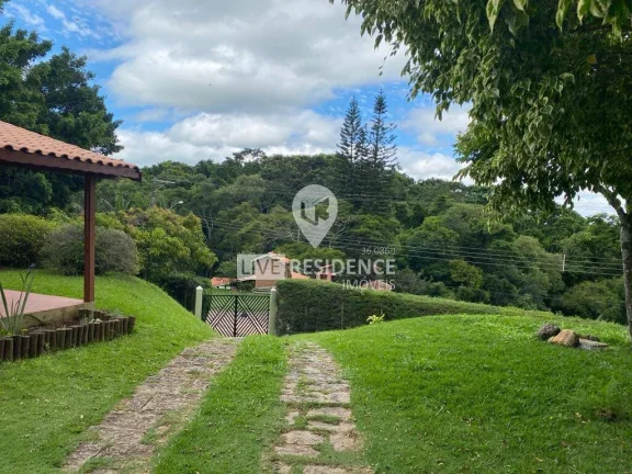 Imagem Capela do Barreiro Casa de Madeira e Alvenaria em Condomínio com Lazer