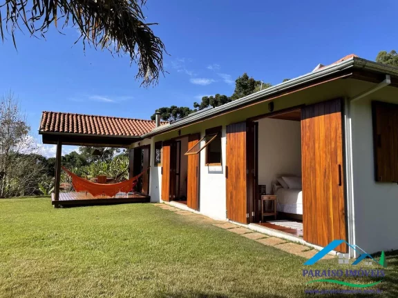 Imagem Seu Refúgio na Serra: Chácara com Vinhedo, Pomar e Casas Equipadas!