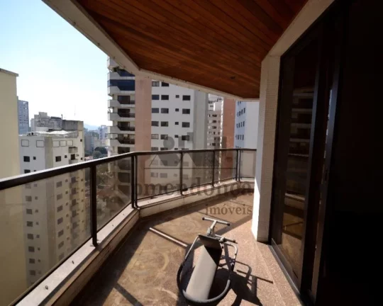 Imagem Apartamento amplo bem distribuído, com terraço, living para 03 ambientes, bem arejado e iluminado,...