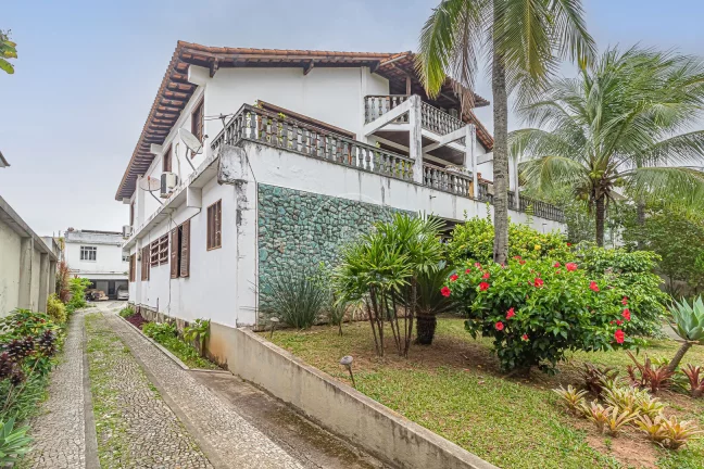 CASA com EDÍCULA no Condomínio VILLAGE MARAPENDI - R$ 4.500.000 - BARRA - Rio de Janeiro, RJ