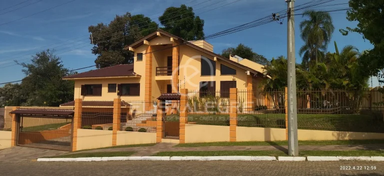 Casa Alto Padrão no Centro, em Nova Santa Rita