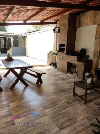 Imagem Casa de frente pro mar em Interlagos terreno 360 metros imóvel dos sonhos local privilegiado com 3qts suítes.