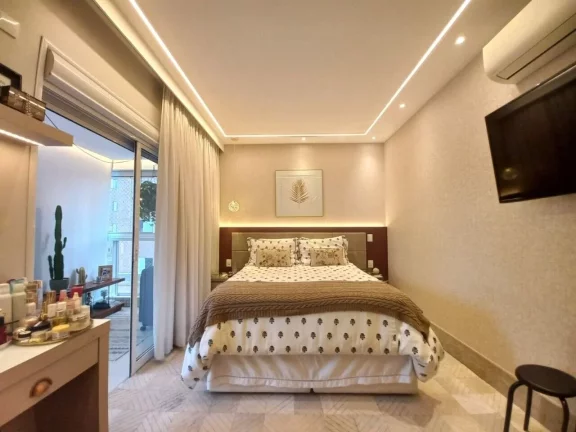 Imagem Apartamento Alto Padrão à venda com 3 suítes e Varanda Gourmet no Embaré de Santos/SP