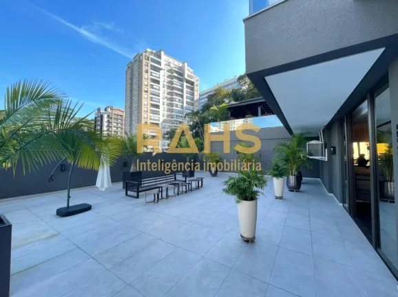 Imagem Amplo Apartamento no América Excelente apartamento no 17° andar, composto por uma sacada espaçosa...