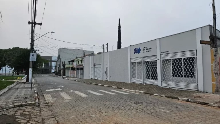 Imagem Terreno à venda, 130 m² por R$ 520.000,00 - Centro - Poá/SP