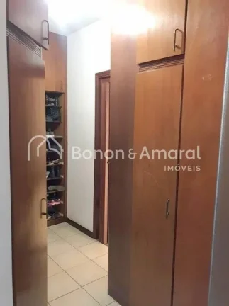 Imagem Excelente oportunidade de belo sobrado à venda no Jardim Santa Genebra II em Barão Geraldo, na par...