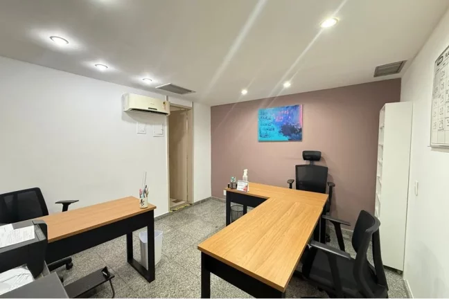 Imagem Conjunto de 3 salas comerciais com 82m2 COM VAGA em Botafogo