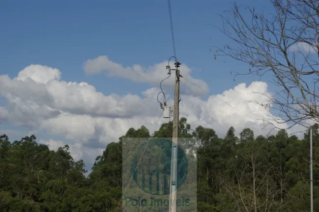 Imagem Sítio 10,24 alqueires em Jacuí MG, casa, água, cerca e pode plantar café, milho, soja e trabalhar com gado, 2 km da cidade.