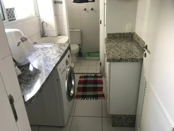 Imagem Apartamento 133 M², 3Q, 3 Suítes, 5 Banheiros, 3 Vagas, Varanda, Lavabo, Piscina, Quadra de tênis, Academia, Sauna, Salão de Festas e Salão de Jogos.