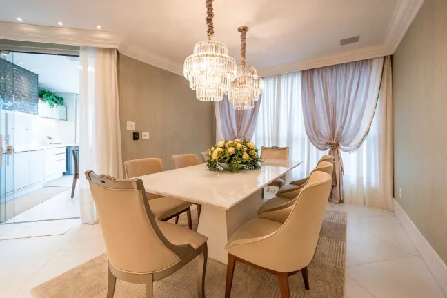 Imagem Apartamento mobiliado com 4 suítes e 3 vagas de garagem em Itapema
