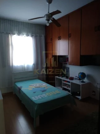 Imagem Casa com Edicula Sobradada Vista Verde