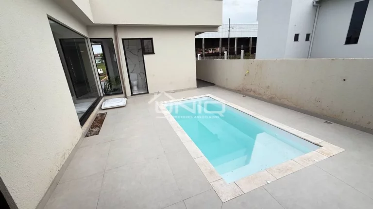 Imagem Casa Térrea Suíte e 2 Dormitórios, com piscina - Alvorada
