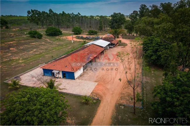 Imagem Fazenda à Venda, 45.340.000 m² em Centro - Figueirão - Figueirão