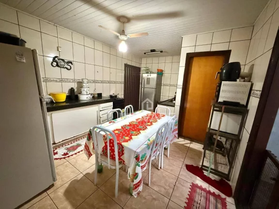 Imagem Casa com 4 dormitórios à venda, 183 m² por R$ 400.000,00 - Setor Central - Itumbiara/GO