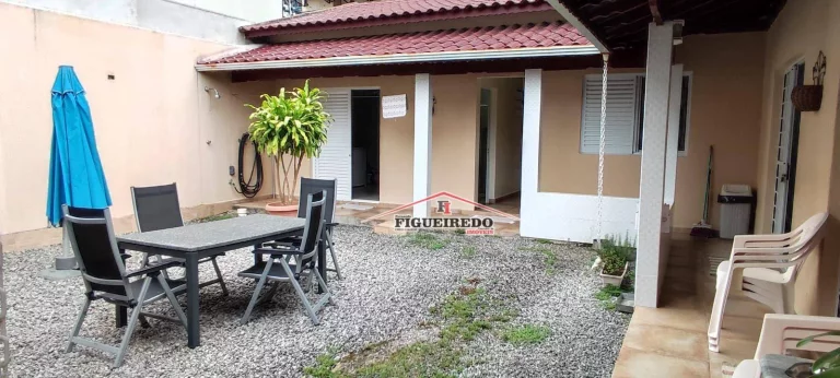 Imagem Casa com 3 dormitórios à venda, 300 m² por R$ 1.600.000,00 - Canto do Forte - Praia Grande/SP