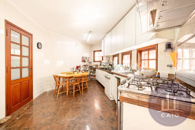 Imagem Casa a venda com 3 suítes - 470 m² por R$ 2.388.000,00 - Alphaville/SP