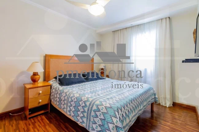 Imagem Apartamento em Perdizes nobre com 170m², 4 quartos (3 sui­tes) e 2 vagas.