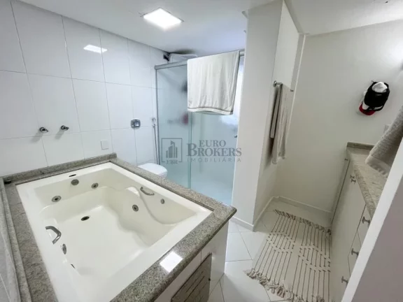Imagem Apartamento Quadra Mar com 3 suítes à venda na Barra Norte em Balneário Camboriú