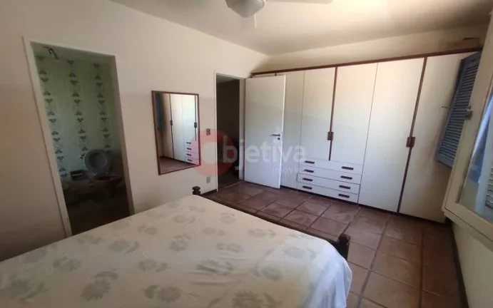 Imagem Apartamento de 3 quartos à 300 metros da Praia - Algodoal - Cabo Frio - RJ