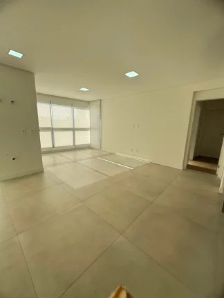 Imagem Apartamento com 3 dormitórios para Locação sendo 3 suítes, 122 m² - Centro - Bal. Camboriú/SC