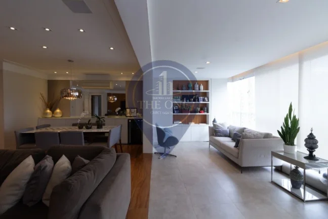 Imagem Apartamento de luxo em Moema, São Paulo-SP: 4 quartos, 3 suítes, 2 salas, 4 banheiros, 3 vagas de garagem, 181m².