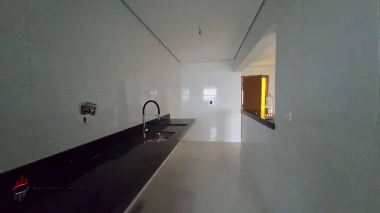 Imagem Apartamento com 3 dormitórios à venda, 117 m² por R$ 930.000,00 - Vila Caiçara - Praia Grande/SP