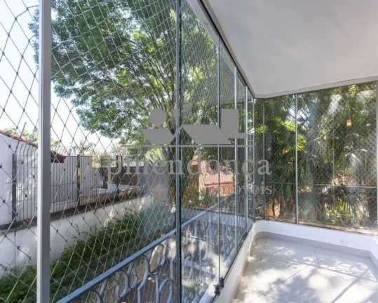 Imagem Apartamento na Vila Madalena com 2 suítes e 3 vagas, 216m²