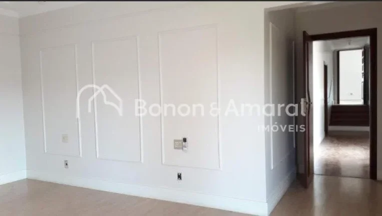 Imagem Belíssima casa à venda Jardim Paiquerê - Valinhos.
Bem espaçosa, com sala para 2 ambientes e pé...