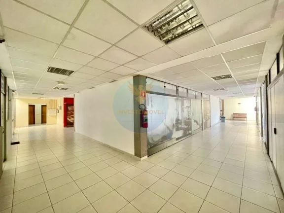 Imagem Edifício Comercial a Venda no bairro Granja Viana - Carapicuíba, SP