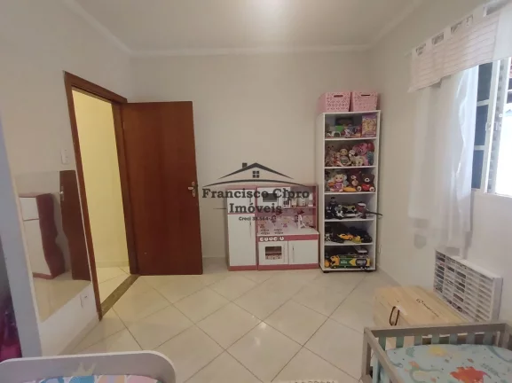 Imagem Casa à venda no bairro Jardim do Vale - Guaratinguetá/SP