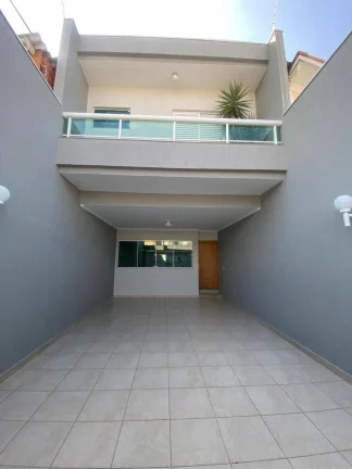 Imagem Sobrado Maravilhoso 174 m² 3 Dormitórios sendo 1 Suíte e 2 Vagas