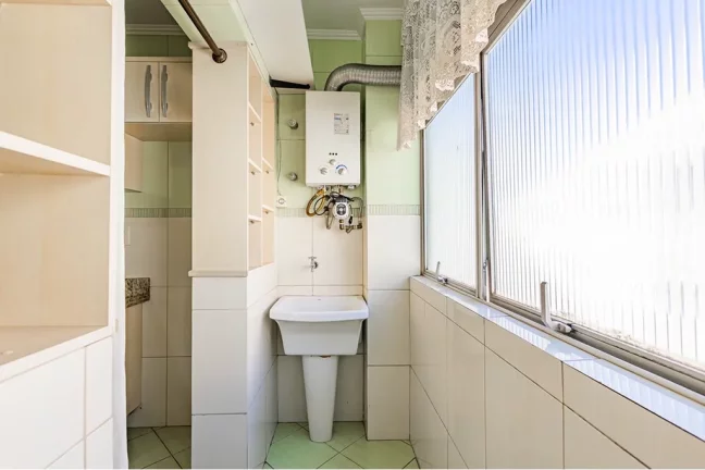 Imagem Apartamento à venda em Porto Alegre, São João, com 1 quarto, 48m²