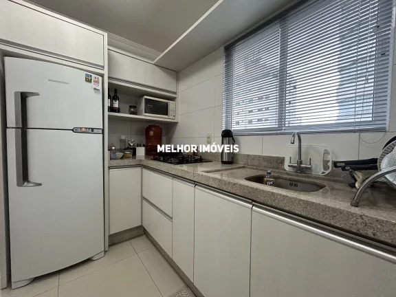 Imagem Apartamento à venda com 3 dormitórios e 2 vagas privativas no Centro de Balneário Camboriú