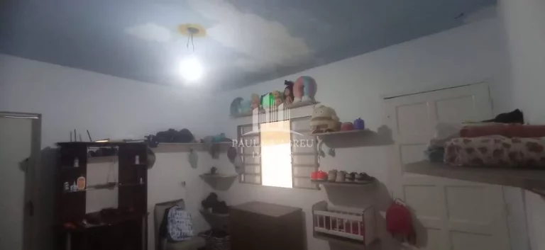 Imagem Casa com Escritura, 2 Dormitórios 1 Banheiro, 1 Vaga, Quintal grande, 2 Cômodos pequenos, Lavanderia, no Jardim Zaíra 3, Mauá-SP