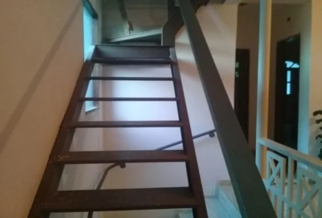 Imagem Sobrado para Venda por R$425.000,00 com 3 dormitórios, 1 suite e 2 vagas - Guaianases, São paulo / SP - Cód. BDI36919