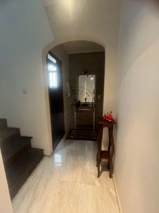 Imagem Casa com Piscina à Venda no Jardim Santa Genebra – Conforto e Lazer Garantidos!