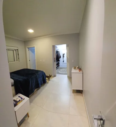 Imagem Casa em condomínio fechado á venda com 3 quartos em Forquilhas