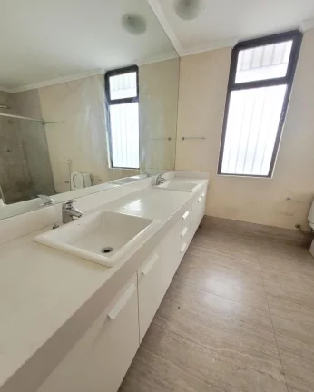 Imagem Linda Casa JD Guedala FL64