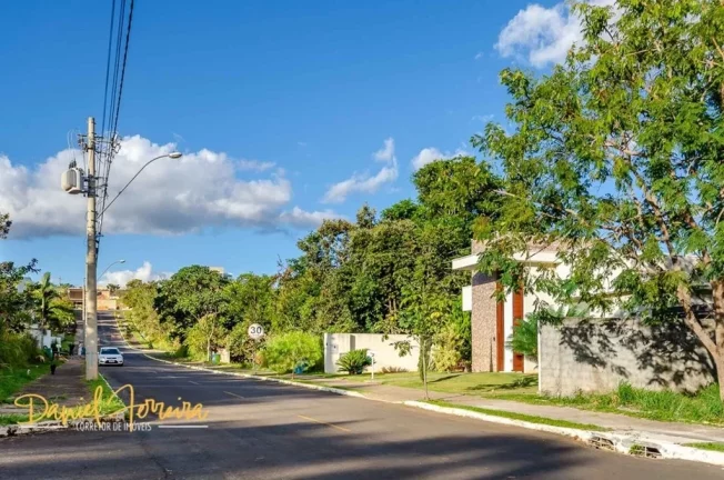 Imagem Daniel Ferreira Vende: Lote plano e nascente - Condomínio Santa Monica