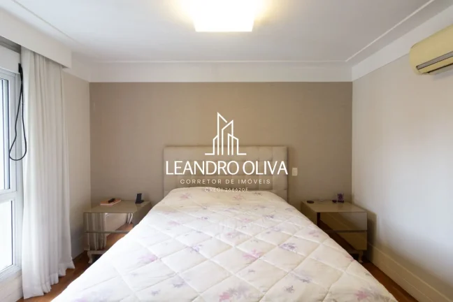 Imagem Condomínio Maison Lalique - Apartamento à venda com 181m², 4 quartos, 3 suites e 3 vagas em Moema
