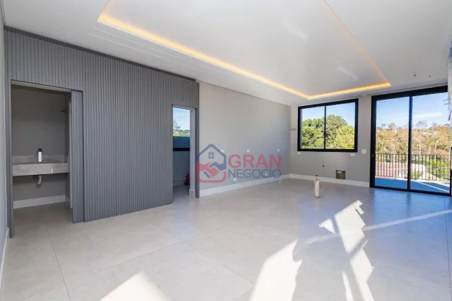 Imagem Casa alto padrão a venda próximo ao parque Tingui