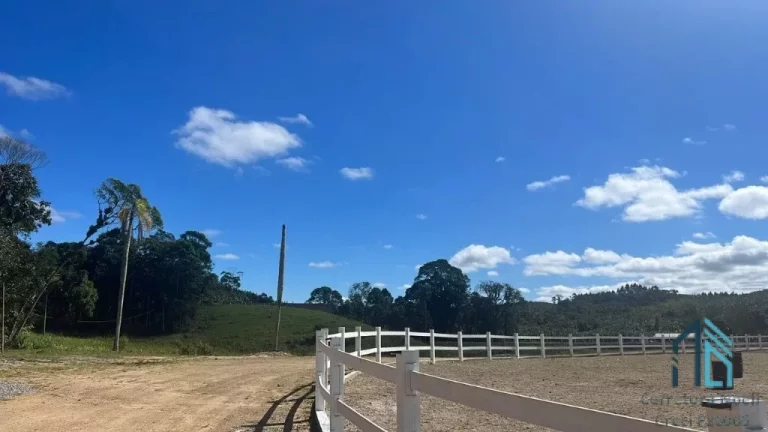 Imagem Sítio/Chácara (Estuda permuta) a venda com casa em Balneário Piçarras SC