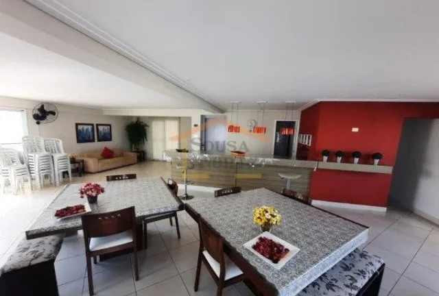 Imagem Apartamento 2 dormitórios, sendo os 1 suíte, com armários, sala para 2 ambientes, sacada, 2 banhe...